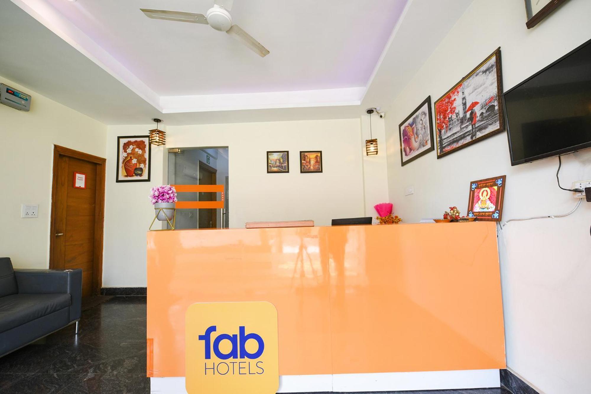 Fabhotel Indian I Gurgaon Buitenkant foto